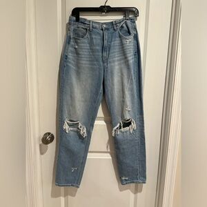 American Eagle Mom Jeans - Size 8 Regular